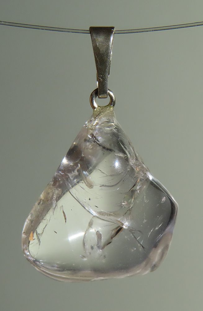  Danburit Trommelstein-Anhänger mit 925 Silberöse