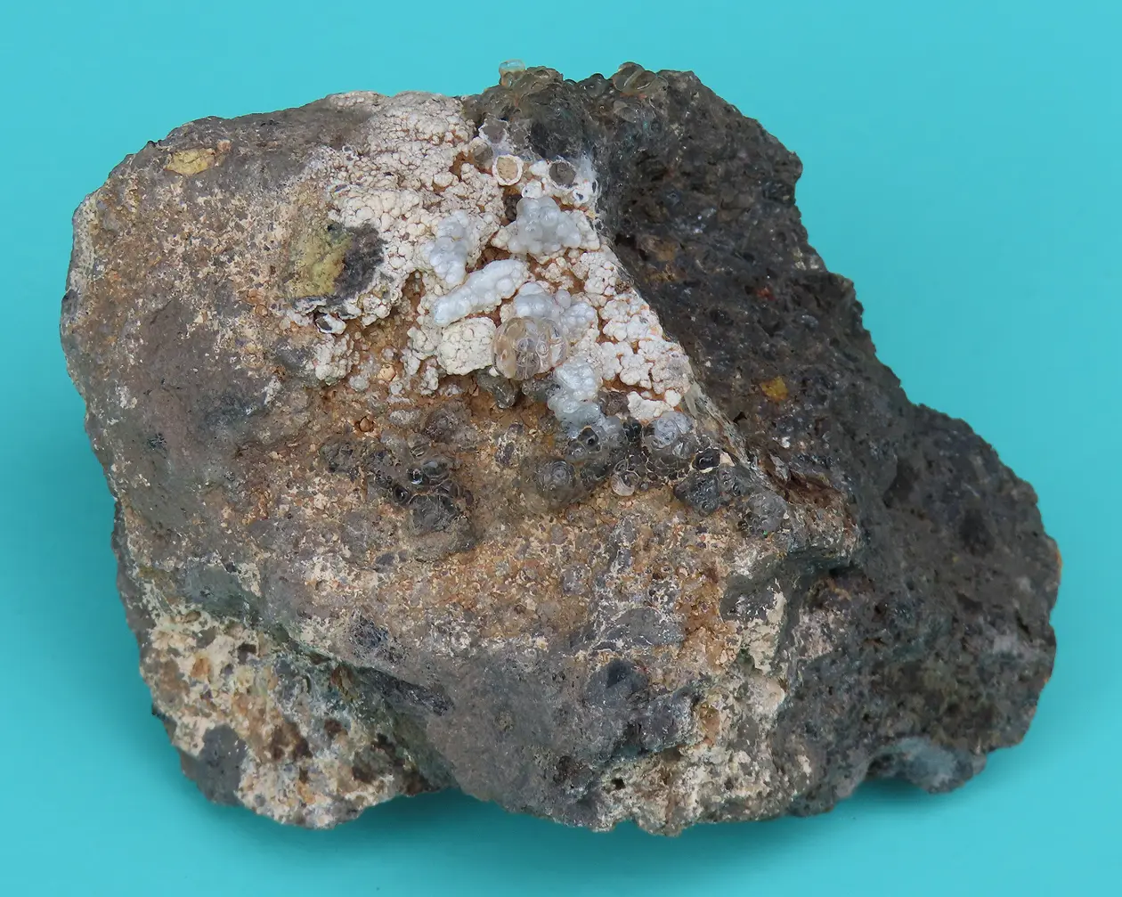 Apatit, var. Staffelit