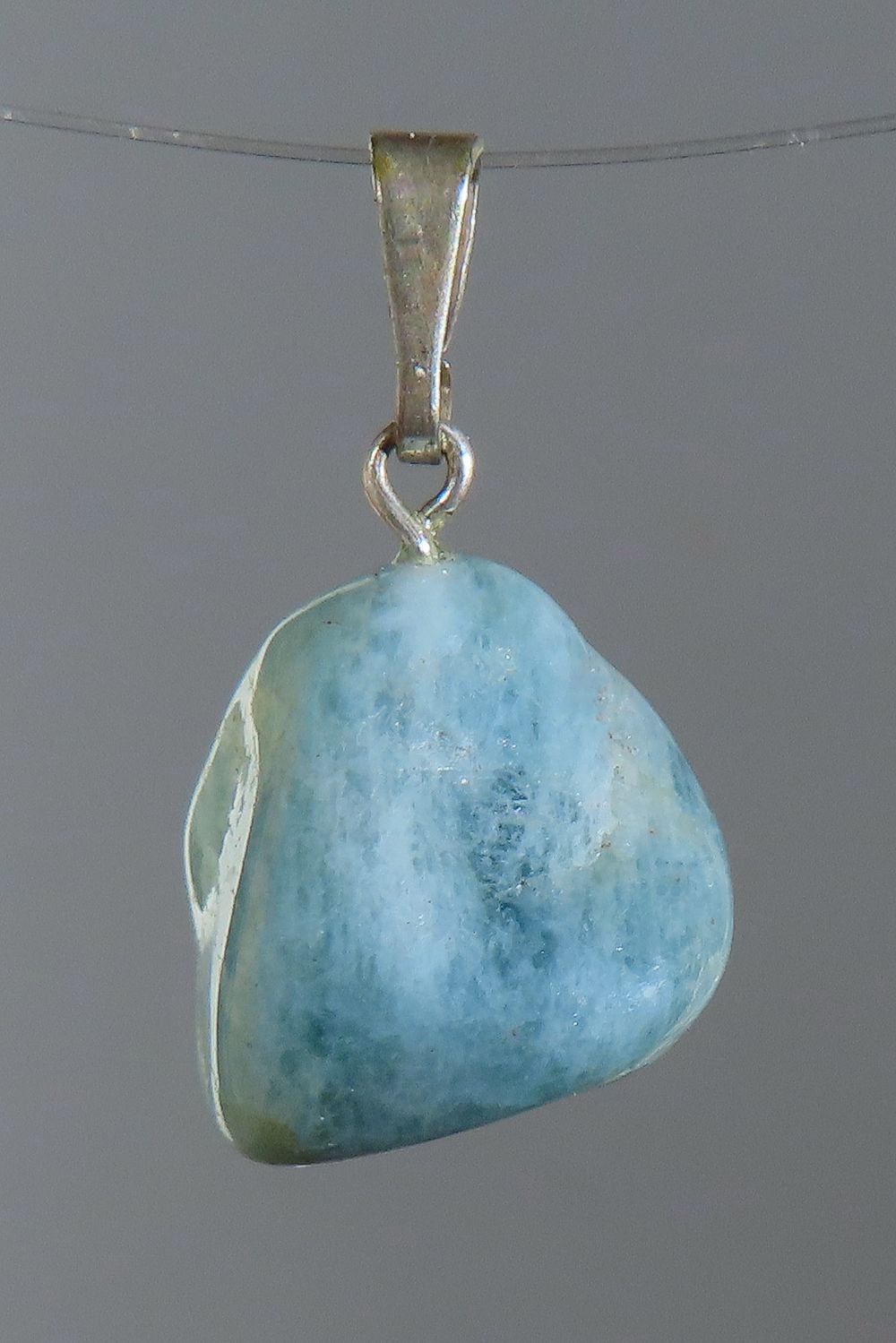 Aquamarin Trommelstein-Anhänger mit 925 Silberöse