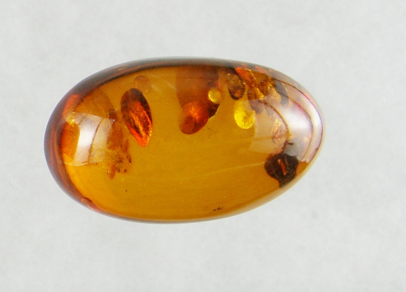 Amber, Cabochon