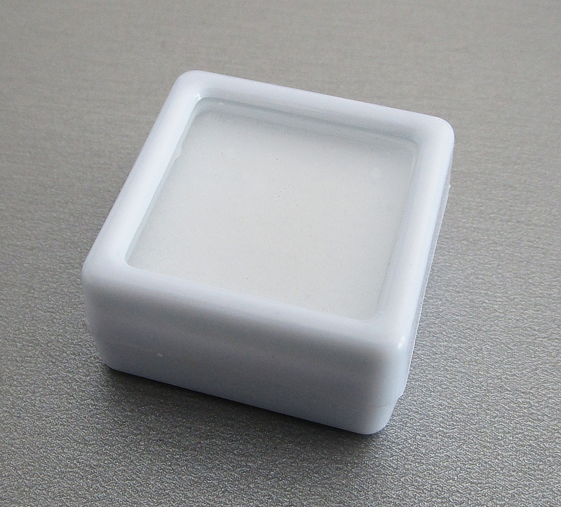 Glass Lid Gemstone Boxes 30 x 30 x 16 mm, 12 pcs.