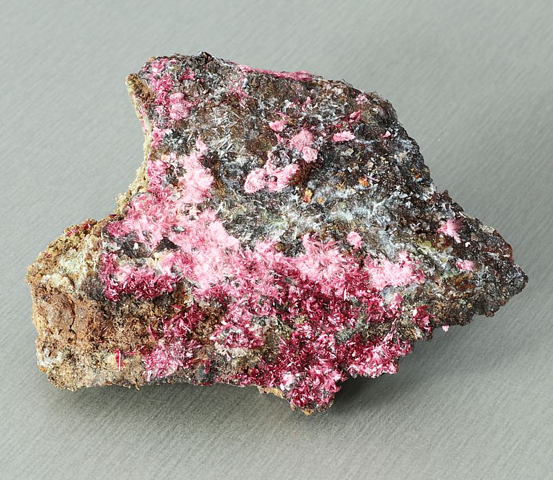 Erythrite