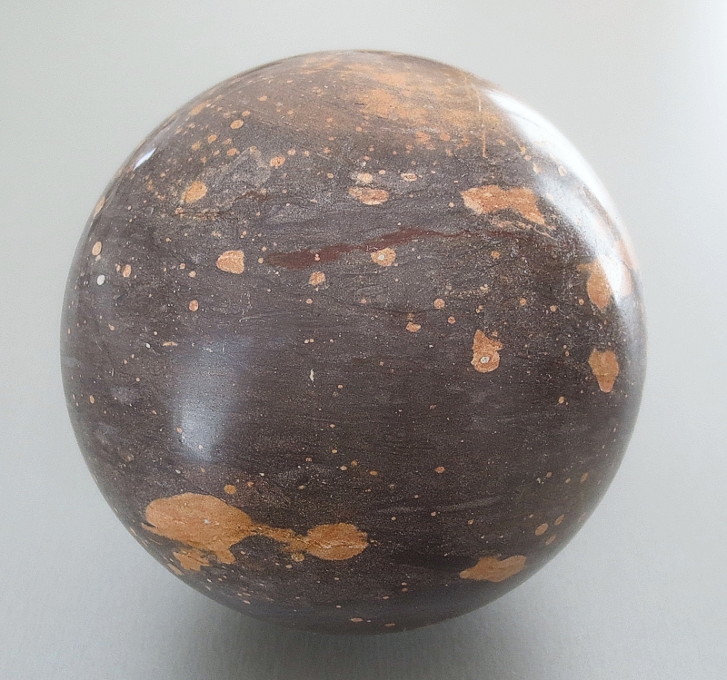 Gila Jasper (Fruchtschiefer)-Kugel