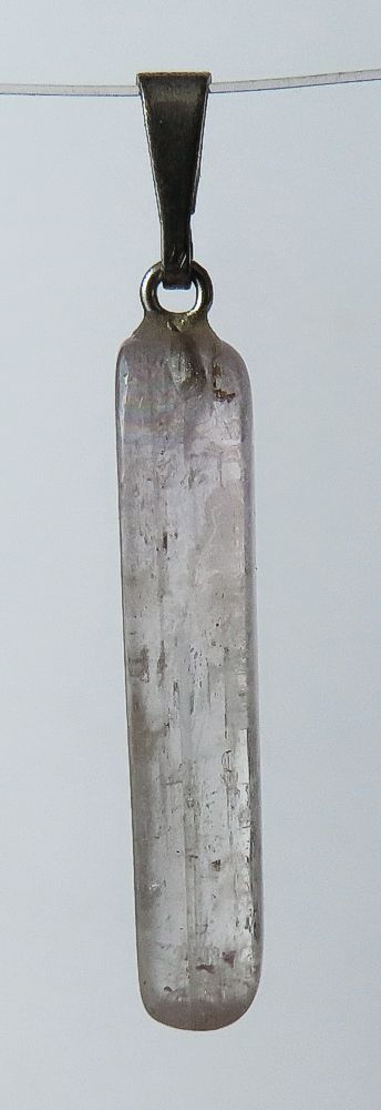 Kunzit, přívěsek ve stříbře