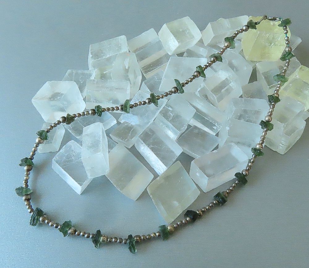 Moldavit Splitterkette mit Silber