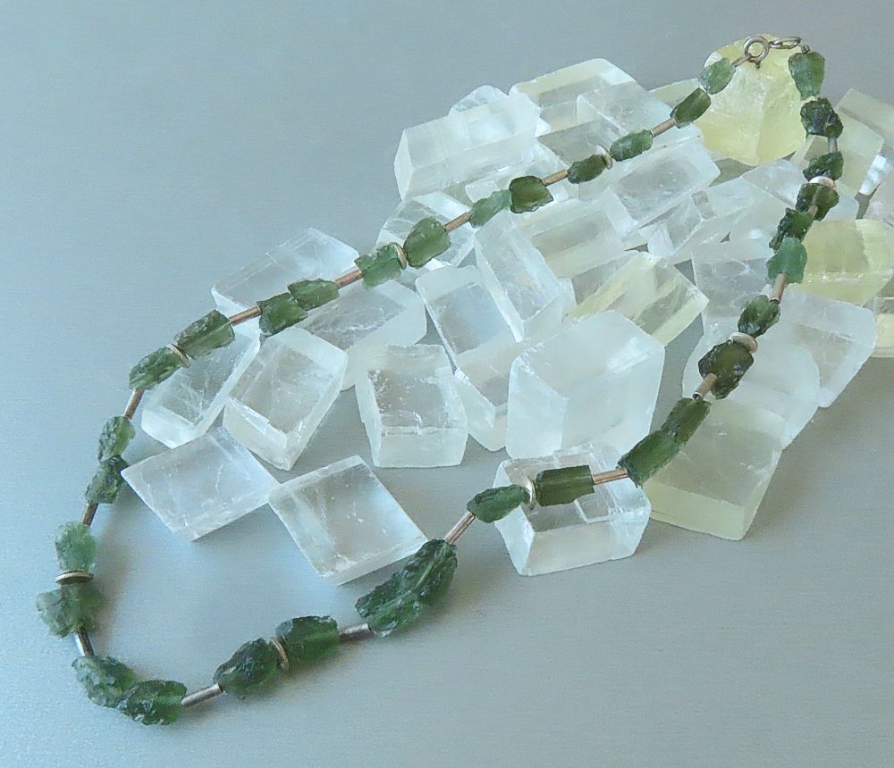 Moldavit Splitterkette mit Silber