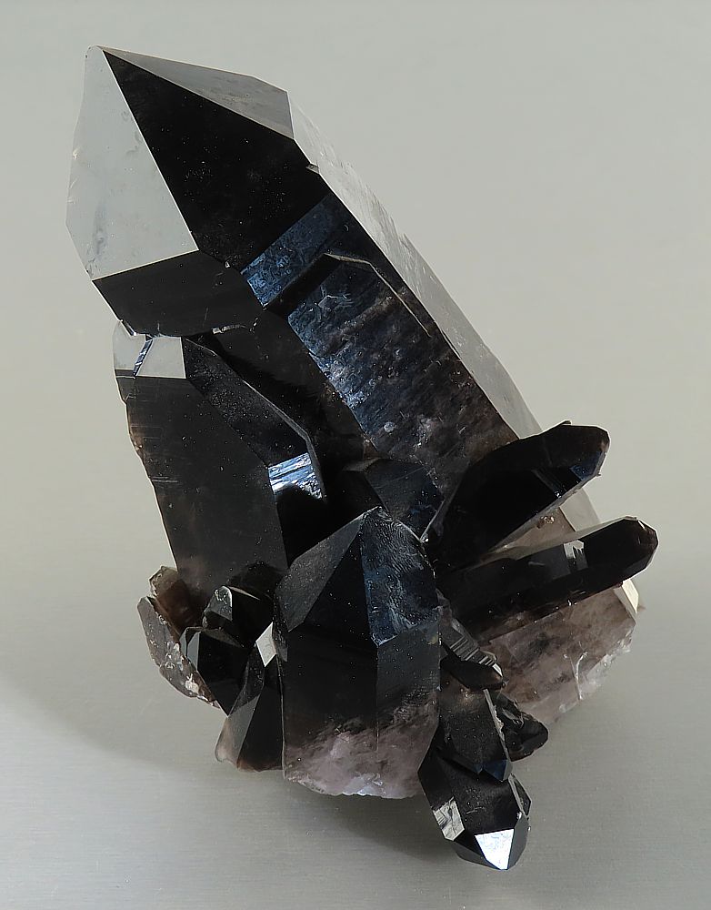 Morion - černá odrůda křemene (záhnědy)