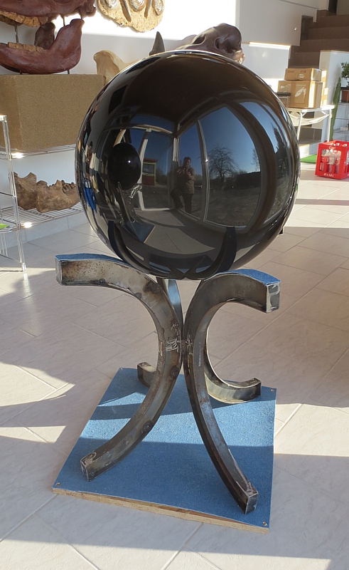 Obsidian sphere 53cm