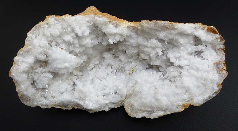 Quarzdruse / Bergkristallgeode