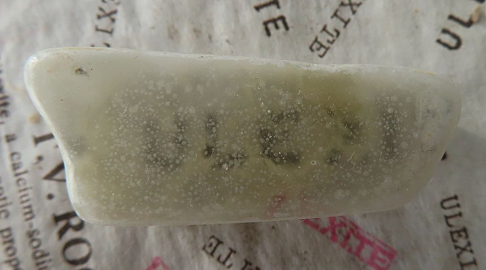 Ulexit - televizní kámen