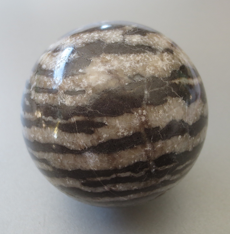 Zebra marbel sphere