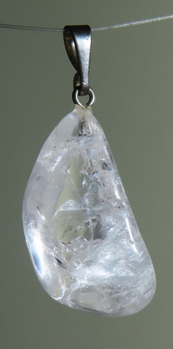  Danburit Trommelstein-Anhänger mit 925 Silberöse