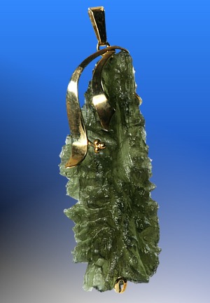 Pendant, Moldavite / gold