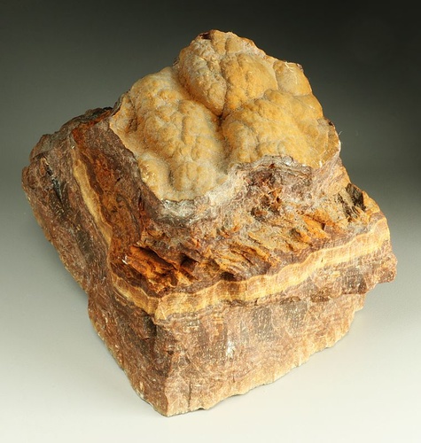 Aragonite, Var. Aragonite-Sinter