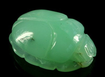 Chrysopras-Gravur Skarabäus