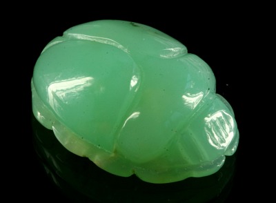 Chrysopras-Gravur Skarabäus
