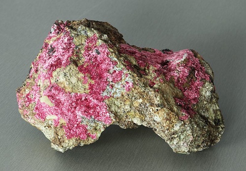 Erythrite