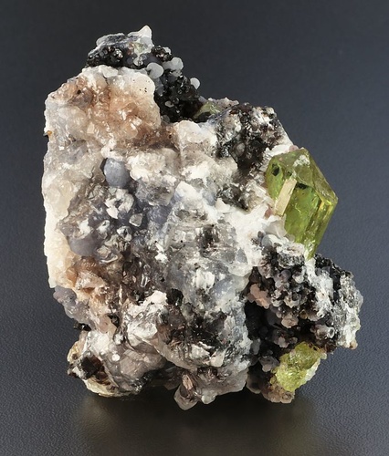 Fluorapatite, Chalcedony