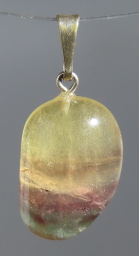 Fluorit Trommelstein-Anhänger mit 925 Silberöse