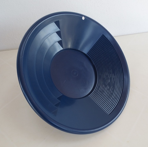 Plastic Gold Pan, blue, 30 cm