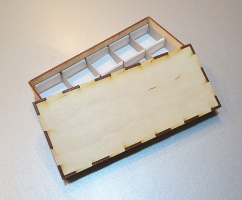 Wooden case, small with 10 comparments, white