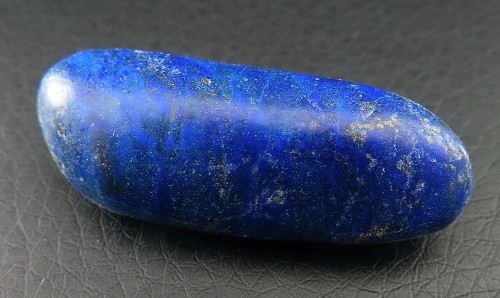 Lapislazuli, hand-poliert