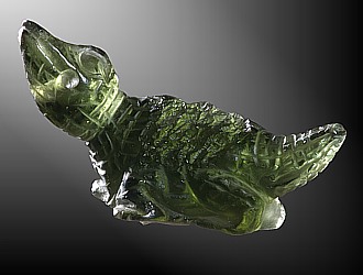 Moldavit, Krokodil, gebohrt 2,5 mm