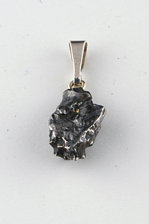 Nantan meteorit, přívěšek ve stříbře