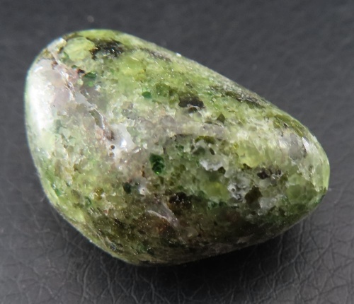 Peridot hand-polished