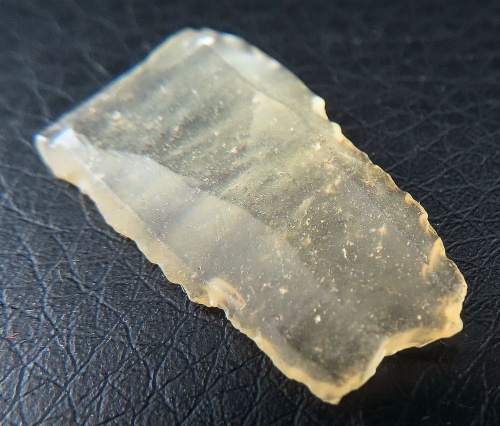 Libyjské pouštní sklo, paleolitický artefakt