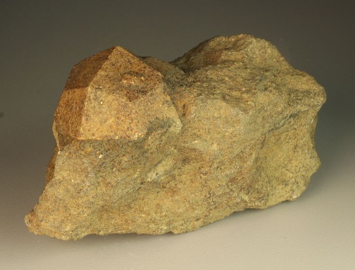 Pseudoleucite (Nefeline, orthoclase of pseudomorfose to nepheline)