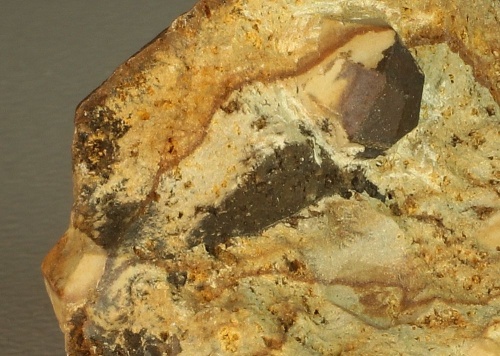 Pseudoleucite (Nefeline, orthoclase of pseudomorfose to nepheline)