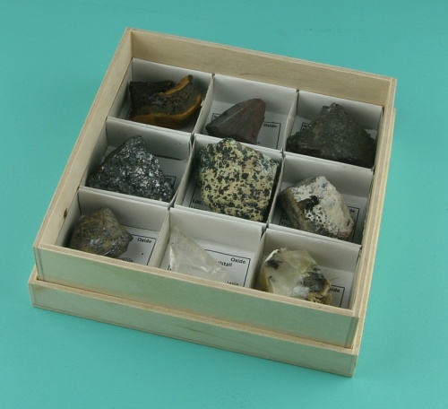 Reference collection oxide minerals 9pcs.