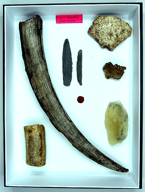 Schaubox Kulna Höhle 1