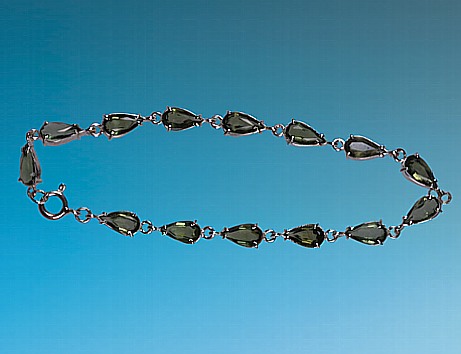 Bracelet, Moldavite